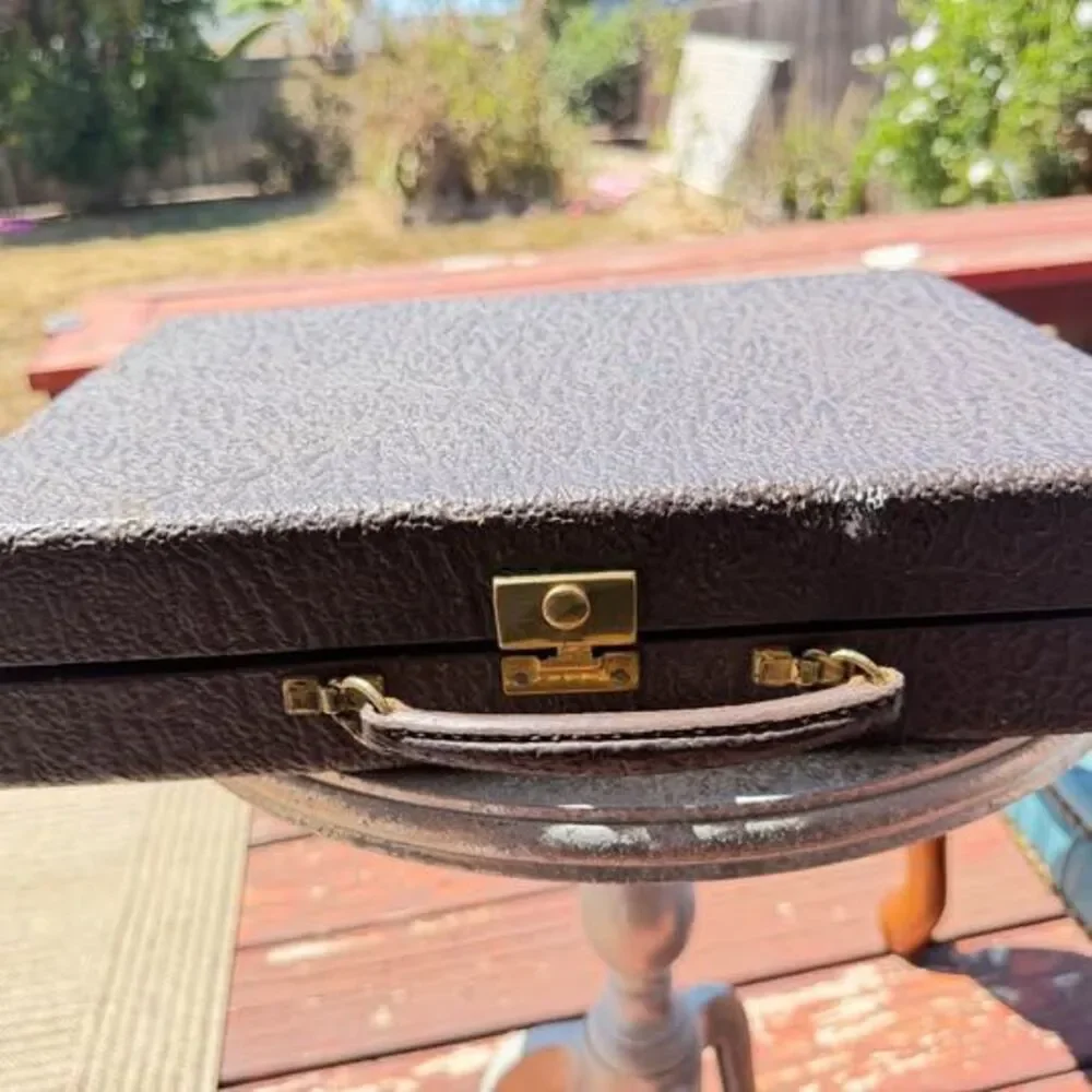 Vintage vanity set with Fragonard ￼ courtint Couple motif with original case